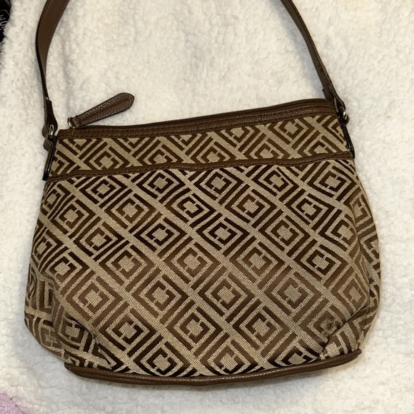 Liz Claiborne Monogram Bag - Picture 8 of 13